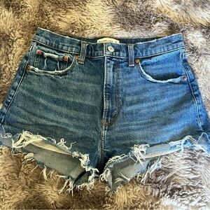 Abercrombie cut off mom shorts
